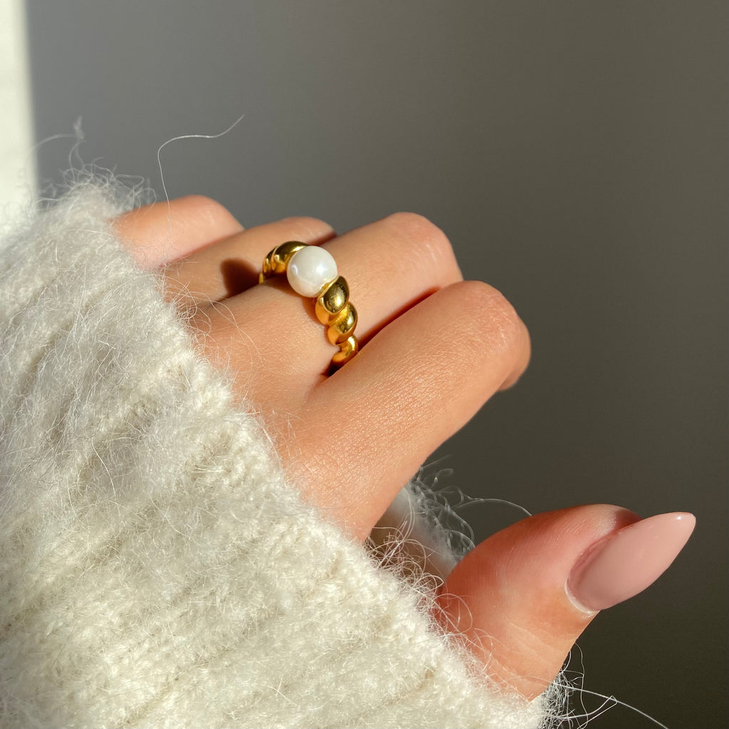Meredith Ring