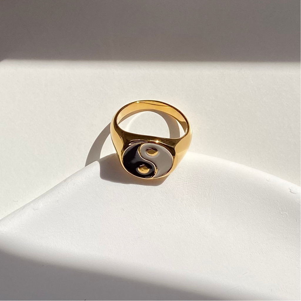 Yin Yang Ring